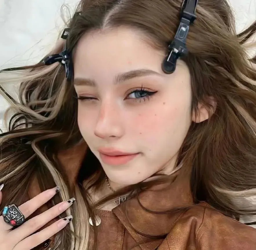 我想变成鸟,所以跳起来