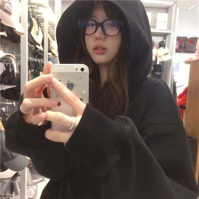艾曼妞与罗丽妲